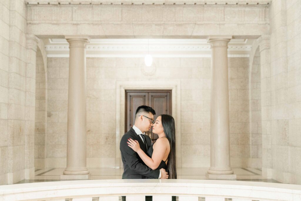 Winnipeg indoor photo locations | Winnipeg engagement session at the Legislative building