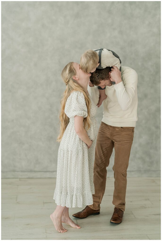May 11 Studio | family photos | Anna Froese Photography