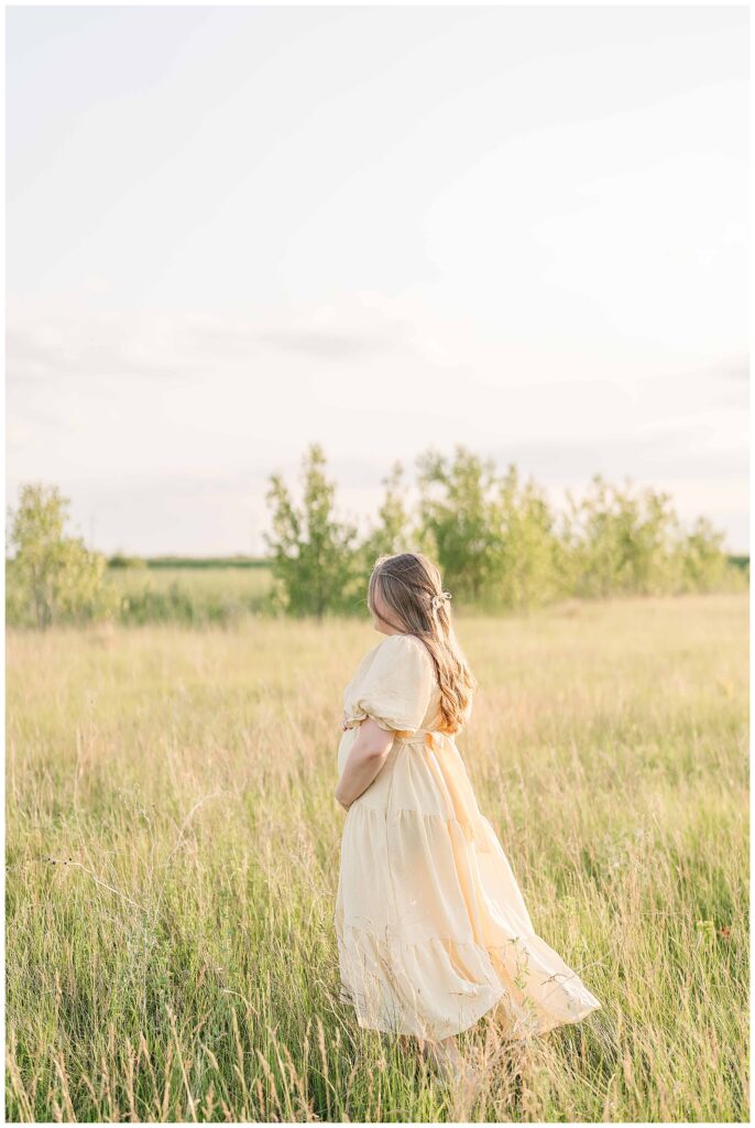 Manitoba maternity photographer