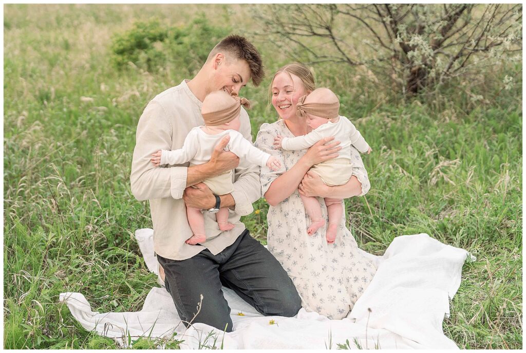 Steinbach Family Photographer | Anna Froese Photography